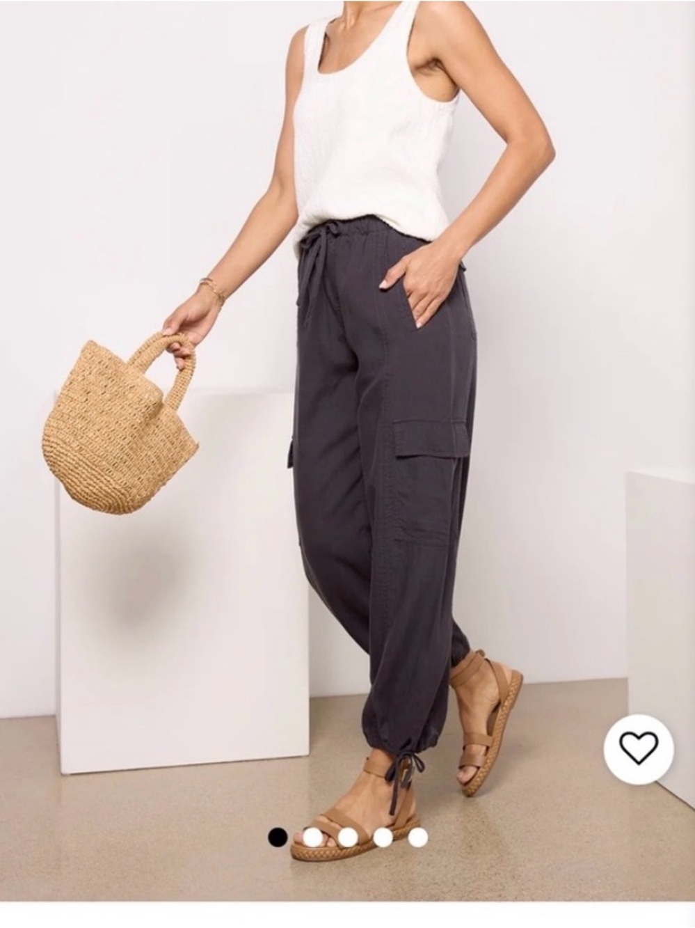 Worn once splendid Kaia cargo